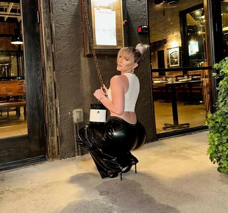 bfitntrain adult model pic