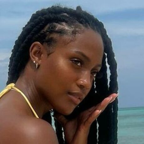 Bhrianna Chanell sexy actress pics