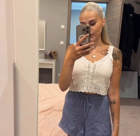 Wollnys hd model img