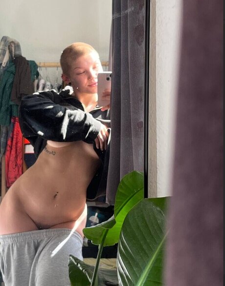 Su Goddness sex model photo