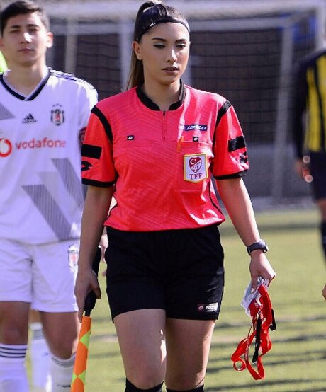 Elif Karaarslan star sex photos