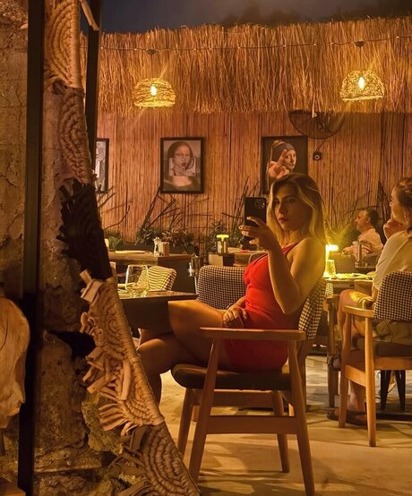 Elif Karaarslan Images