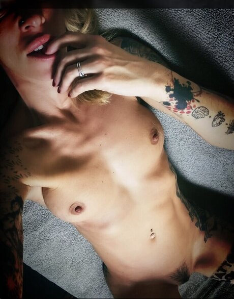 Regina Labajova erotic pornstar picture