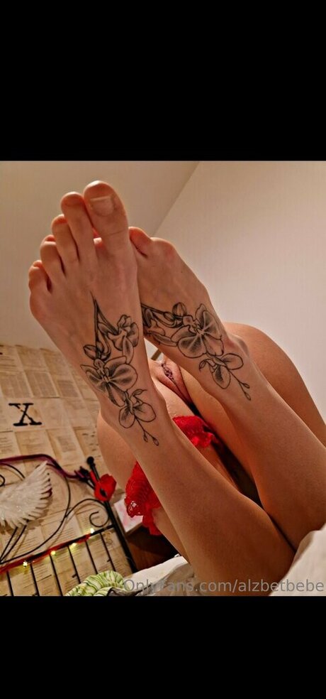 aalzbbet nude actress gallery