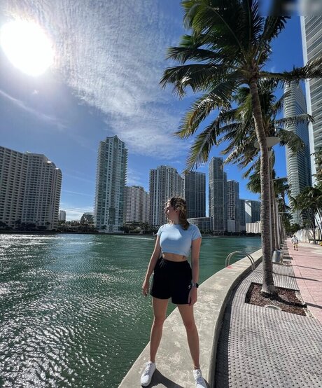 Lexi Si ziehl abegg top actress photos