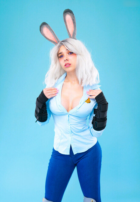 Lunas Dojo high quality pornstar gallery