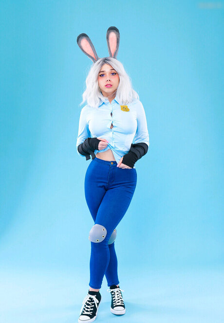 Lunas Dojo model pornographic pic