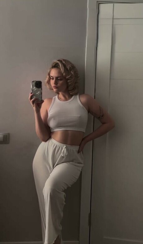 pool fuck onlyfans pretty pictures