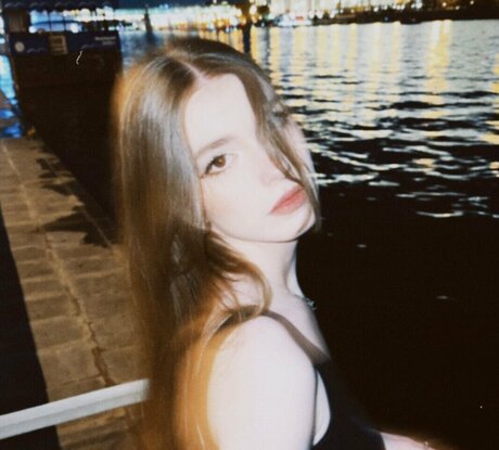 sosihue adult model img