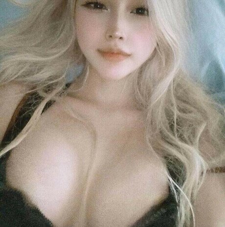 Globoib Hotvirgin model art archive