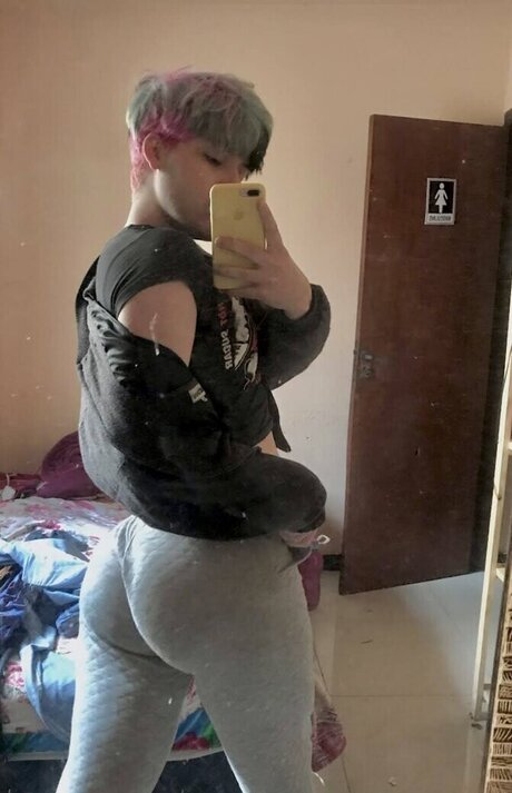 naked milf onlyfans nudes photos