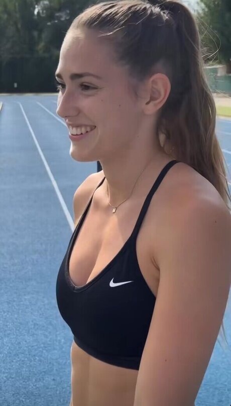 Clara Ferna ndez top model photo