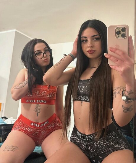 Luna Bufo adult model photo