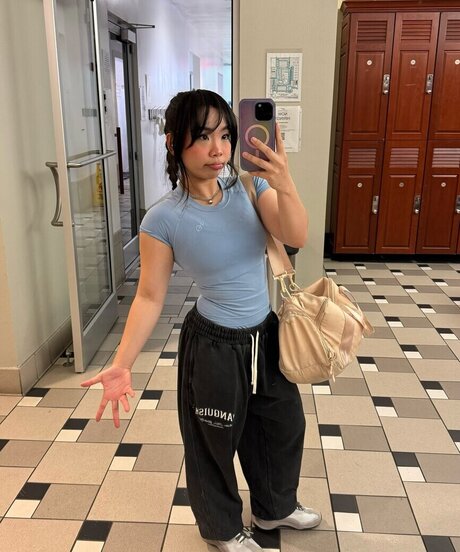 fingering pussy onlyfans adult photo