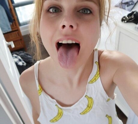 Jordannatanna high quality actress picture