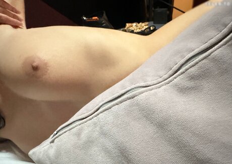 female influencer onlyfans beautiful porn photo