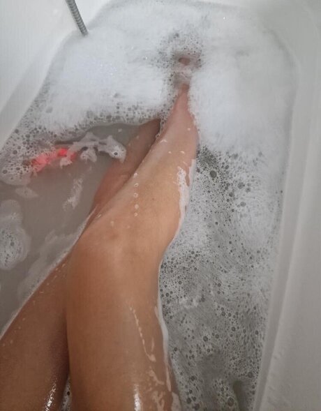 Jordannatanna art model pic