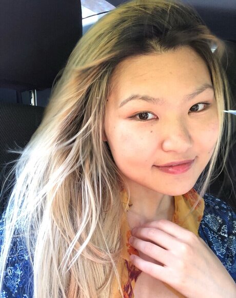 Mimee Xu exclusive star pics