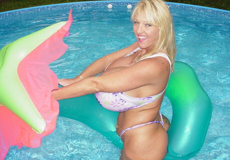 mature squirt onlyfans free xxx picture