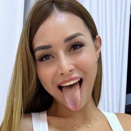 mialushhhvip naked model pic