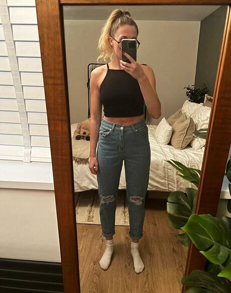 catraises model porn images