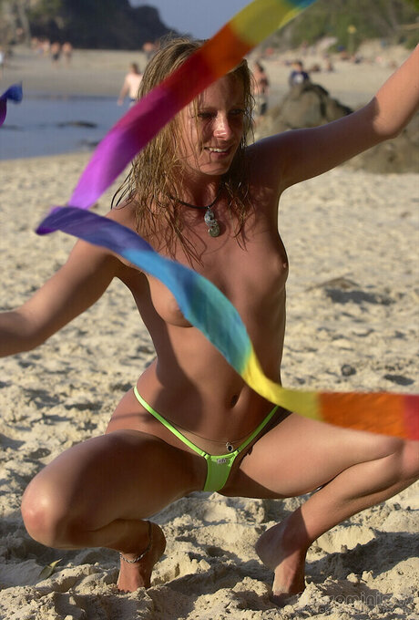 body onlyfans beautiful naked photo