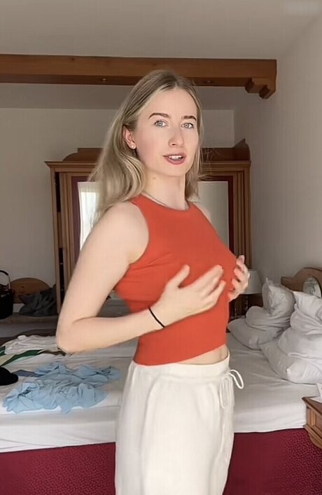 Empresslaurasophie art actress archive