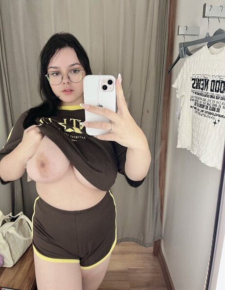 Maduu ASMR sex actress pic