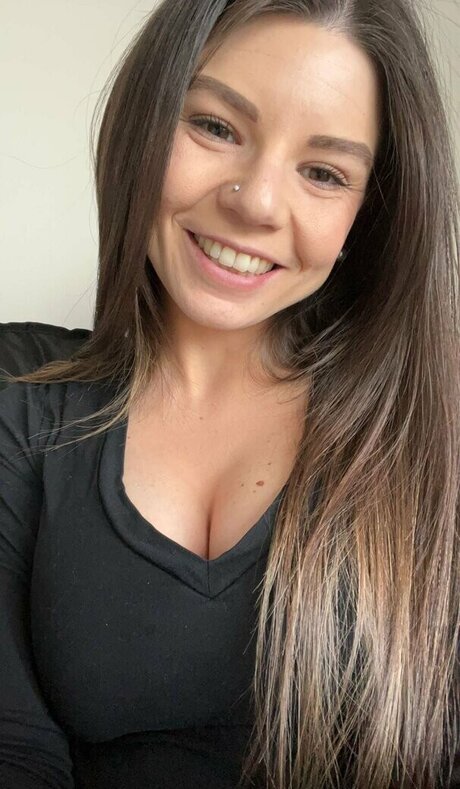 Yohosamm pretty pornstar image