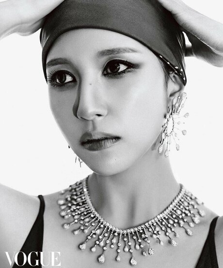 Mina Myoi model beautiful images