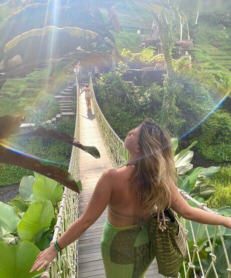 KellyMissesvlog pretty pornstar pics