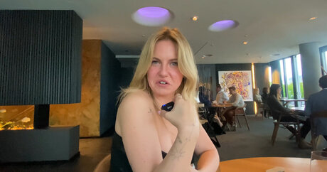 KellyMissesvlog naked actress gallery