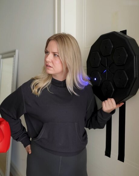 KellyMissesvlog sexy actress archive