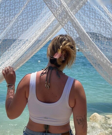 KellyMissesvlog model hd images