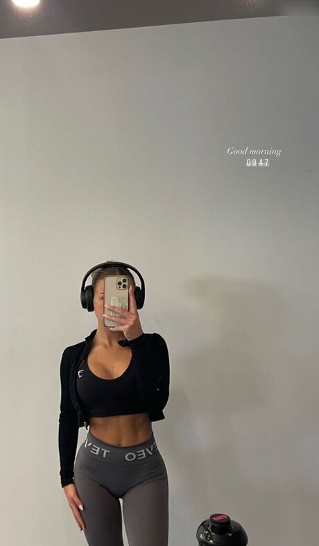 Leonie brrr perfect actress picture