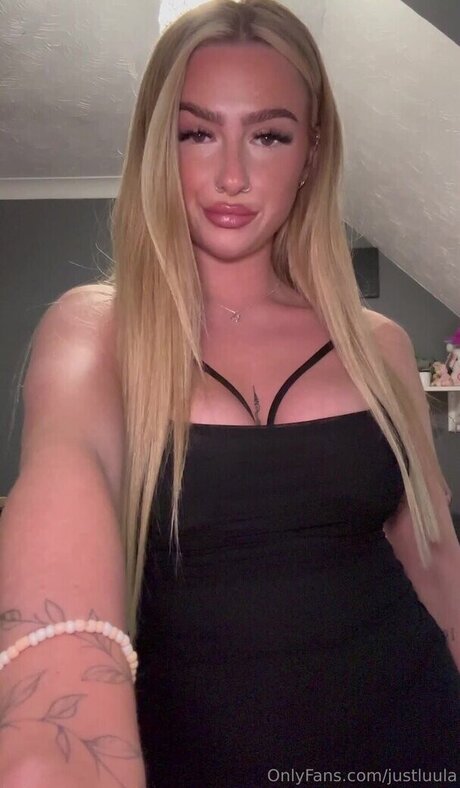 Justluula hot model pics