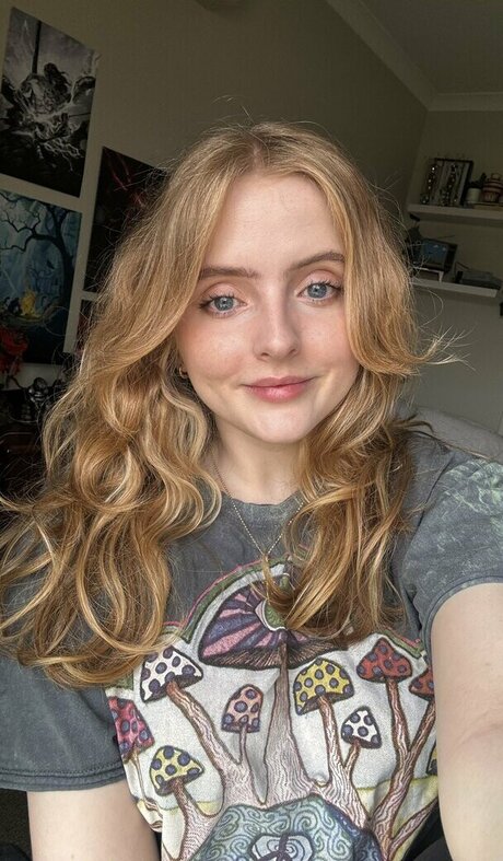 Krysttl nude star pic