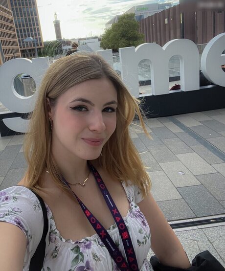 Katazuri hd actress img