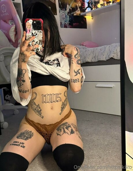 Cyber rue model high quality pics