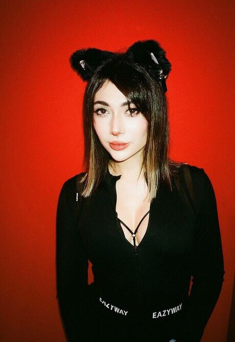 Ekatze007 erotic model archive