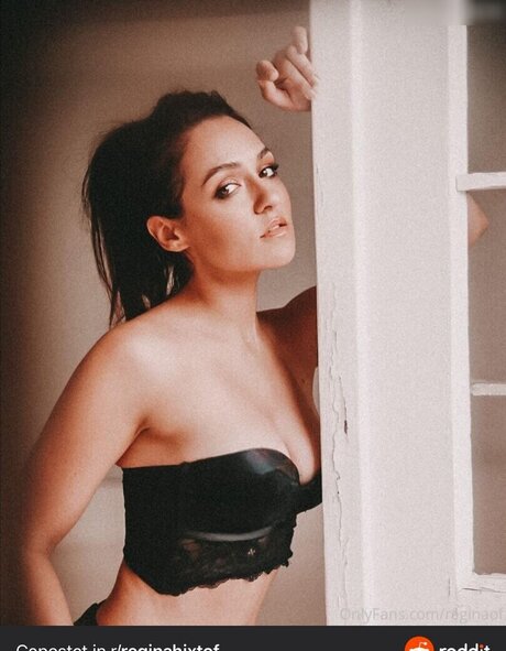 Regina Hixt pornstar pretty picture