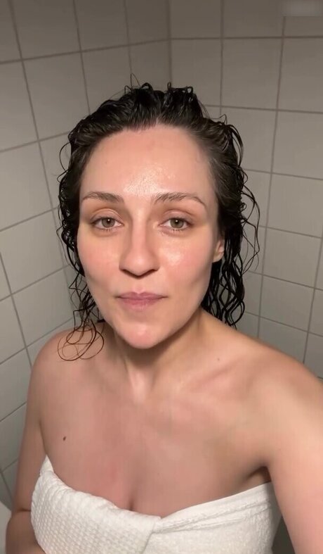 Regina Hixt model nude photos