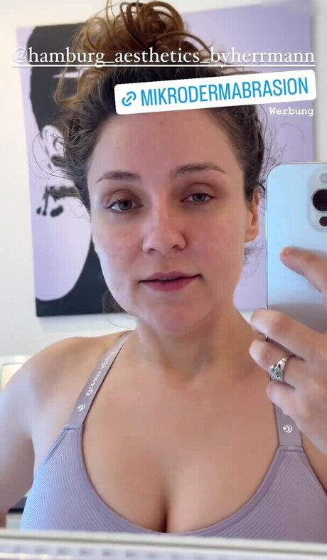 Regina Hixt model pretty picture