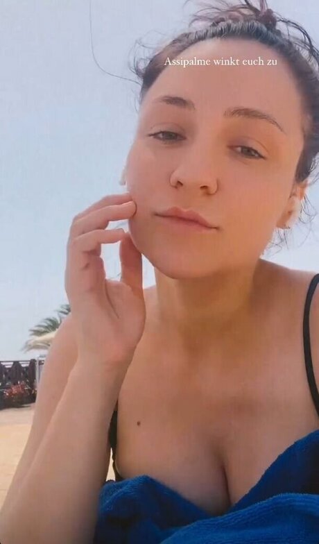 Regina Hixt free pornstar img