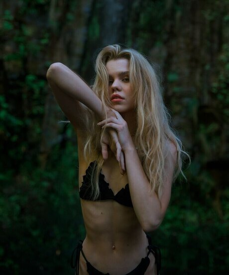 ass spread onlyfans hot xxx picture