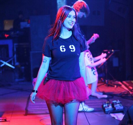 Carly McLellan model pornographic image