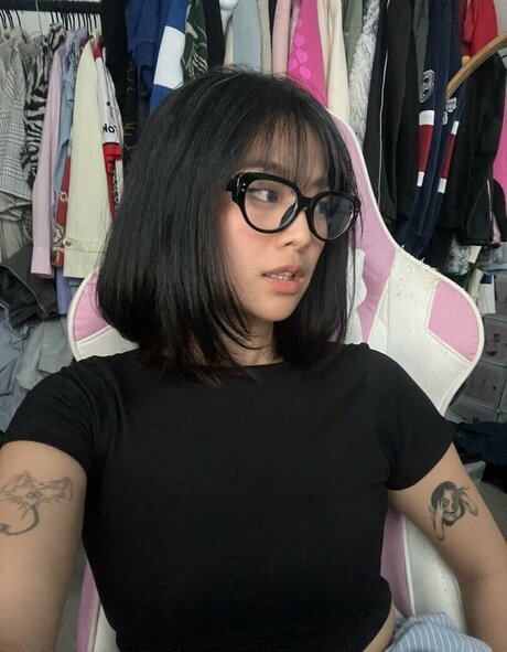 asian shemale onlyfans nude archive