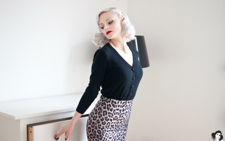 Rockagirl model erotic photo