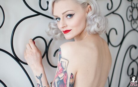 Rockagirl nude model pictures