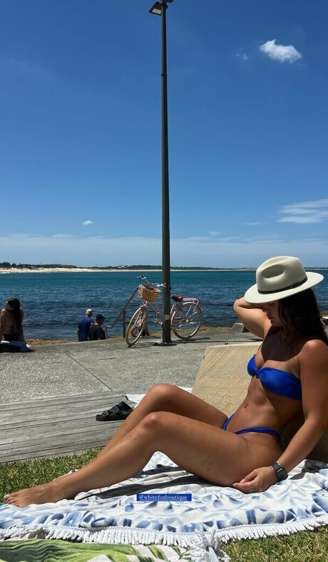 Kelsie Faith Thomas star nice galleries